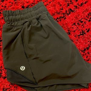 Lululemon Speed Up Short Low-Rise Lined